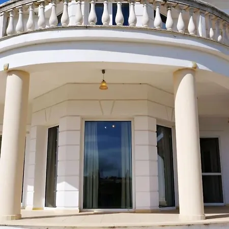 Poulades Villa, Corfu Daire