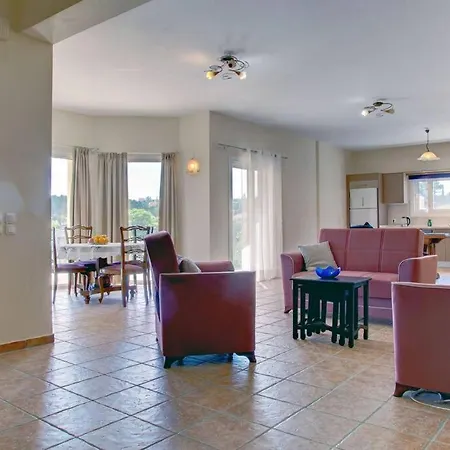 Poulades Villa, Corfu Апартаменты Danilia