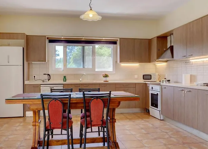 Апартаменты Poulades Villa, Corfu Danilia